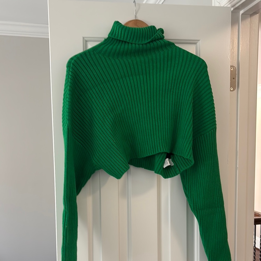 Brand New Green Cropped Ribbed Turtleneck Sweater - Made by Idem ditto